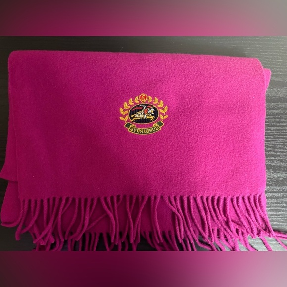 Burberry Accessories - Burberry Burberrys Vintage Scarf Classic Solid 100% Lambswool England Pink